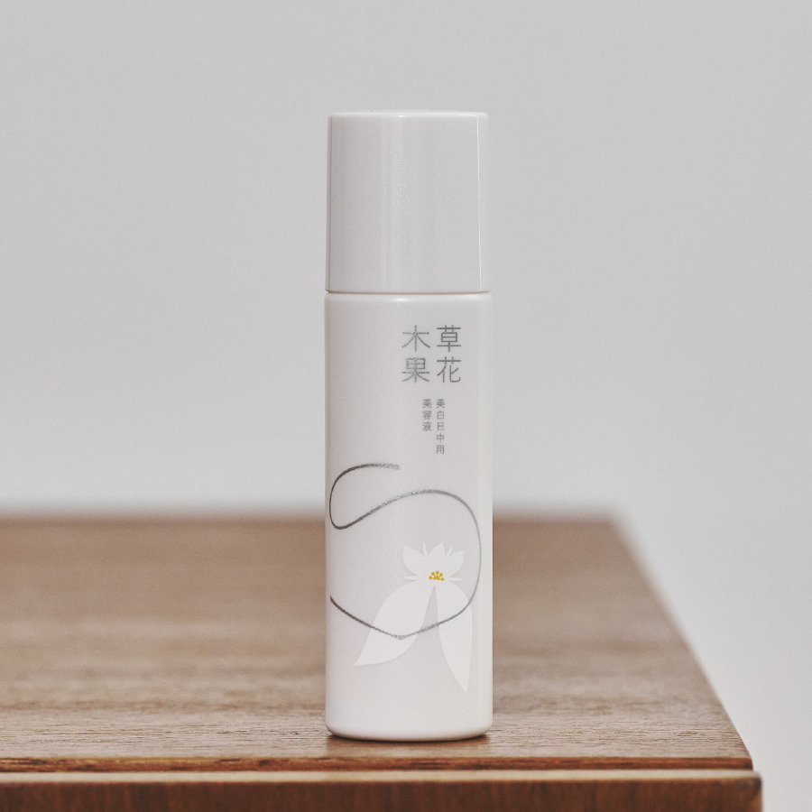 明るく透明感のある美肌へ＜美白美容液（医薬部外品）＞